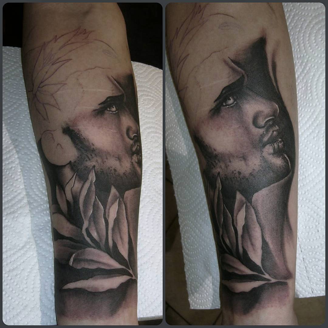 Started yesterday this Dante-inspired sleeve.....big fun and a super nice client